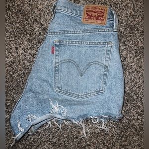 Levi 501 light wash shorts